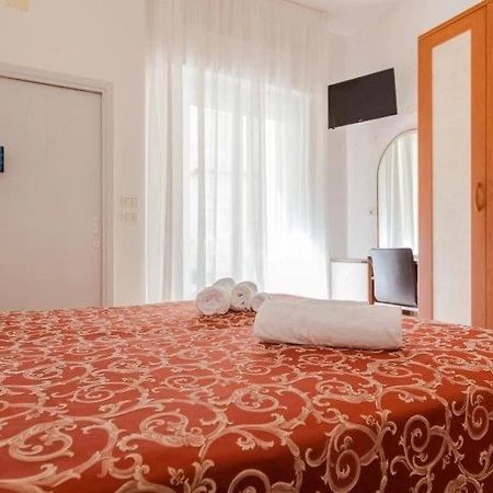Hotel Ivana ميسانو ادرياتيكو المظهر الخارجي الصورة