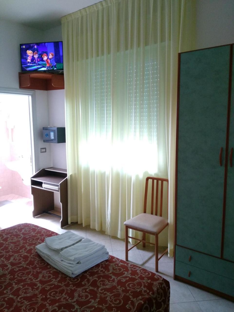 Hotel Ivana ميسانو ادرياتيكو المظهر الخارجي الصورة