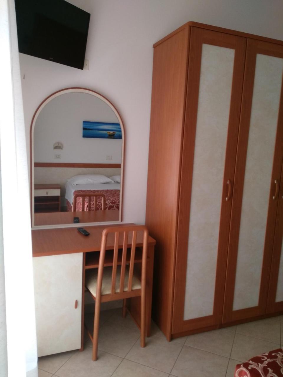 Hotel Ivana ميسانو ادرياتيكو المظهر الخارجي الصورة